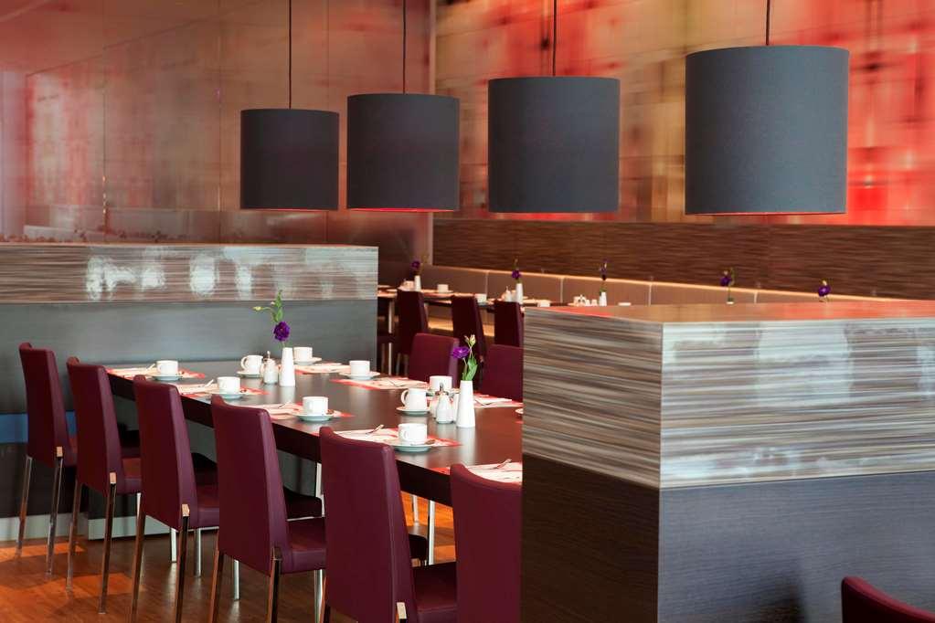 Intercityhotel Ulm Restaurant photo