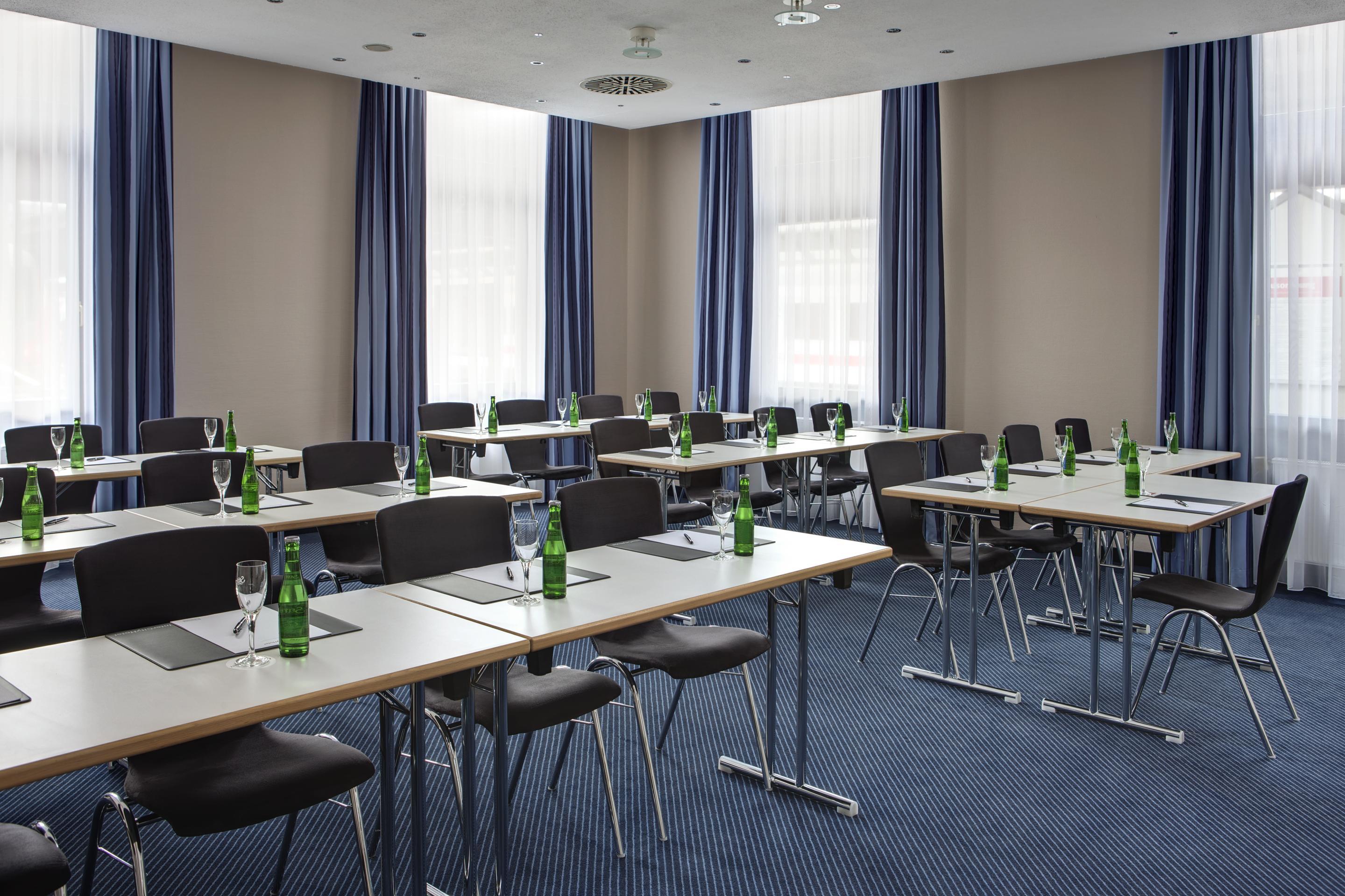 Intercityhotel Ulm Exterior photo